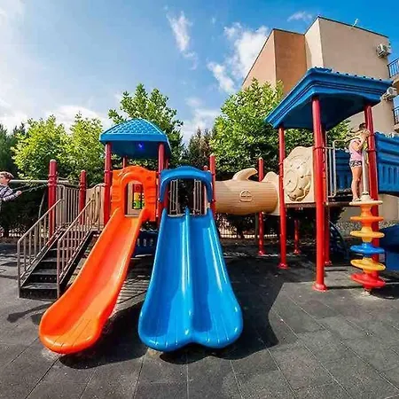 Ferienunterkunft Strandnaehe Mit Pools Lägenhet *