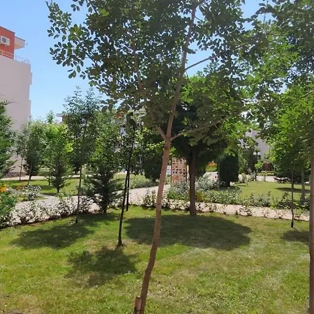 Ferienunterkunft Strandnaehe Mit Pools * Slăntjev Brjag