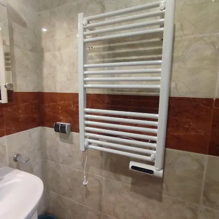 Ferienunterkunft Strandnaehe Mit Pools * Slăntjev Brjag