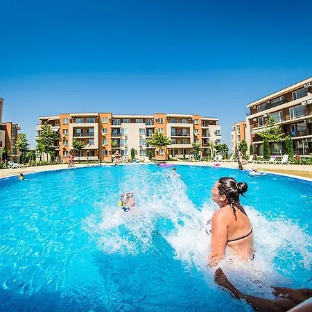 아파트 Ferienunterkunft Strandnaehe Mit Pools 써니비치