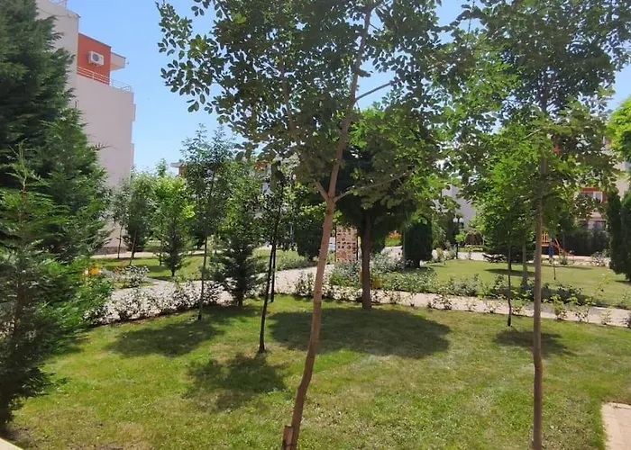 Ferienunterkunft Strandnaehe Mit Pools * Sunny Beach