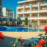 Ferienunterkunft Strandnaehe Mit Pools * Sunny Beach