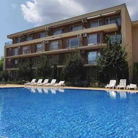 Ferienunterkunft Strandnaehe Mit Pools 公寓 *